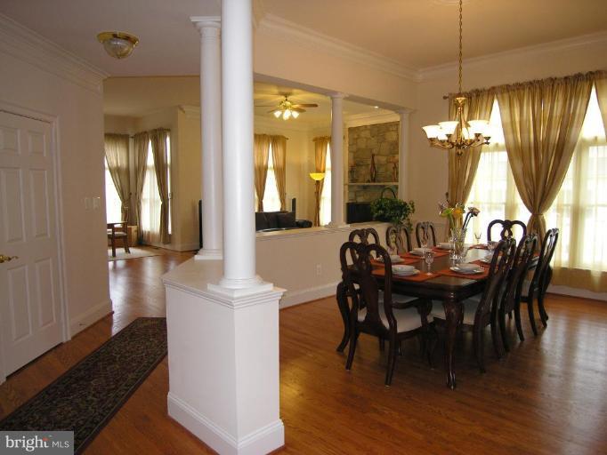 6406 Gayfields Road Alexandria, VA 22315 - Photo 4 of 30 Dining Room