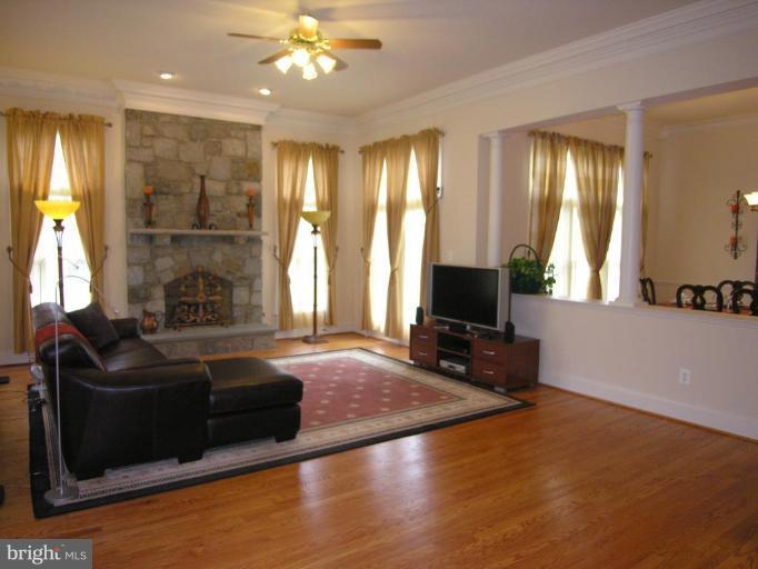 6406 Gayfields Road Alexandria, VA 22315 - Photo 8 of 30 Family Room #2
