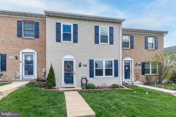 $300,000 | 1218 Pine Ridge Drive, Perkiomenville, PA 18074