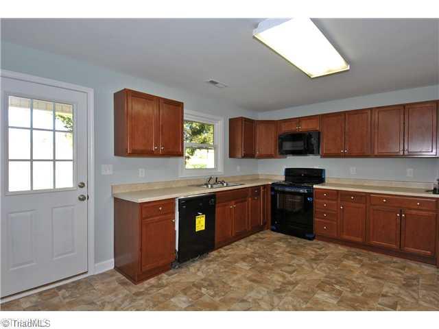 1965 Cornatzer Road Mocksville, NC 27028 - Photo 8 of 12 Kitchen.