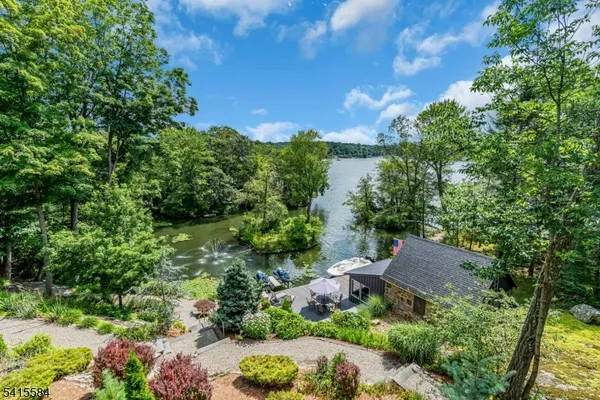 $3,000,000 | 29 Air Castle Isle, Hopatcong, NJ 07821