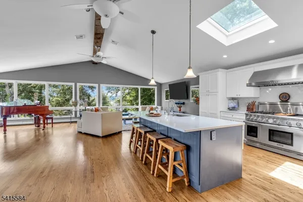 $3,000,000 | 29 Air Castle Isle, Hopatcong, NJ 07821