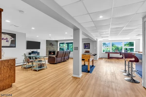 $3,000,000 | 29 Air Castle Isle, Hopatcong, NJ 07821