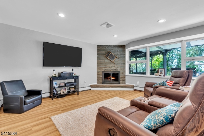 29 Air Castle Isle Hopatcong, NJ 07821 - Photo 34 of 50