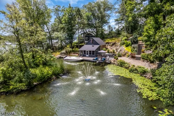 $3,000,000 | 29 Air Castle Isle, Hopatcong, NJ 07821