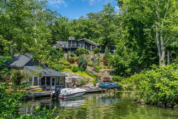 $3,000,000 | 29 Air Castle Isle, Hopatcong, NJ 07821