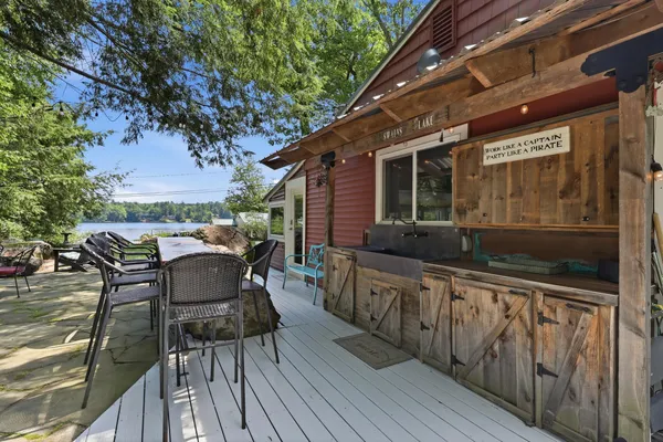 $529,000 | 470 Mica Point Road, Barrington, NH 03825