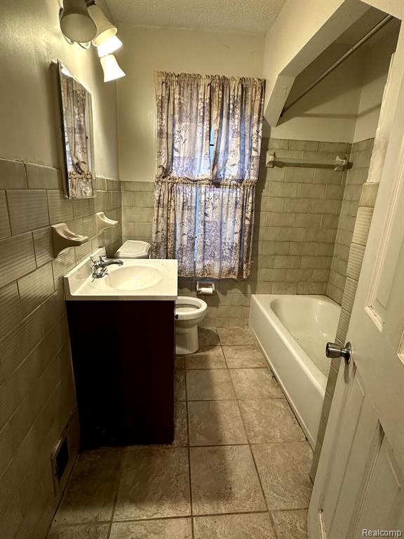 17310 Rutherford Street Detroit, MI 48235 - Photo 8 of 19 Gallery Image 8