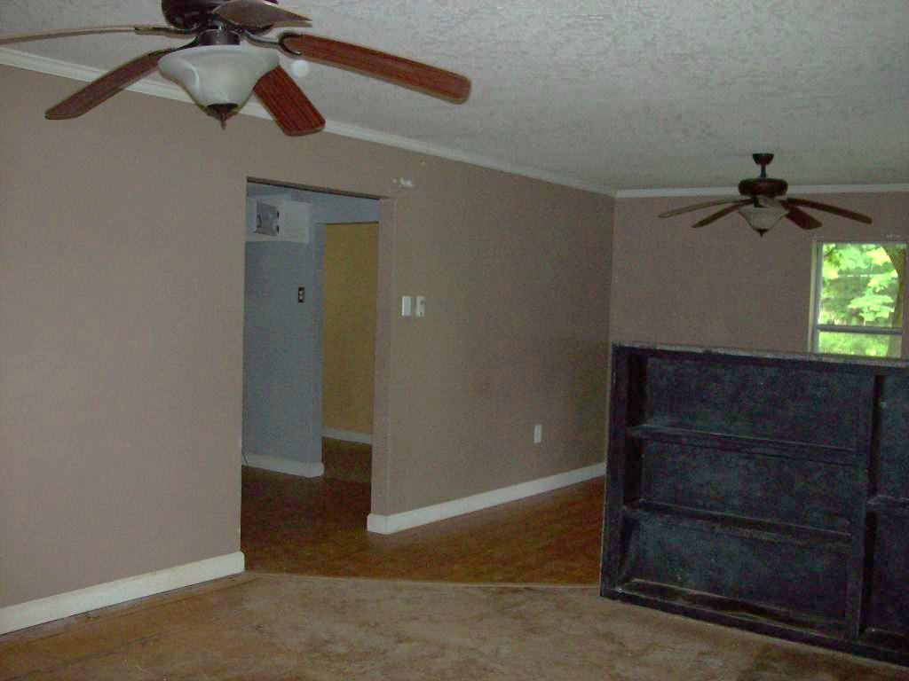 190 Stoker Road Jasper, TN 37347 - Photo 3 of 10 100_6992