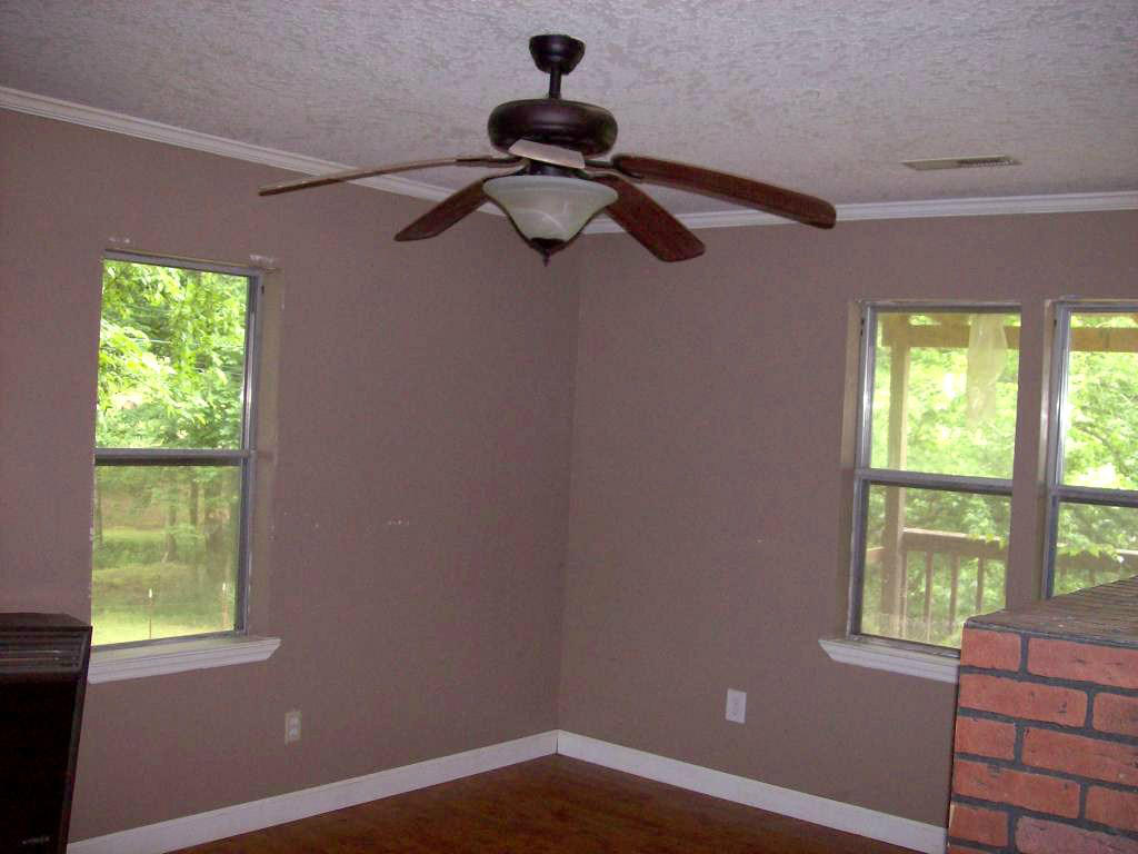 190 Stoker Road Jasper, TN 37347 - Photo 4 of 10 100_6993