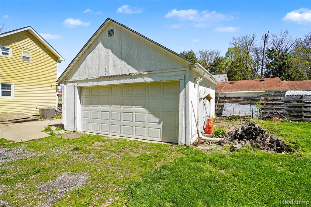 409 Fleming Street Howell, MI 48843 - Photo 28 of 31