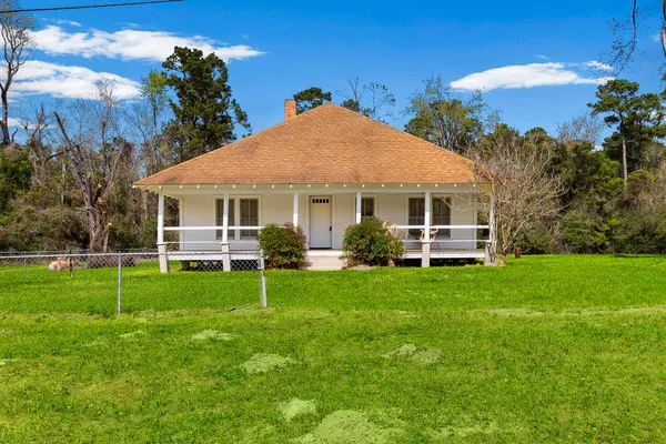 $310,000 | 2 Triple Creek Loop, Livingston, TX 77351