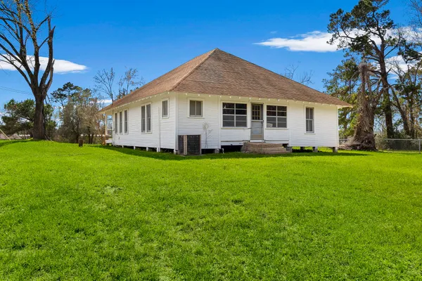 $310,000 | 2 Triple Creek Loop, Livingston, TX 77351