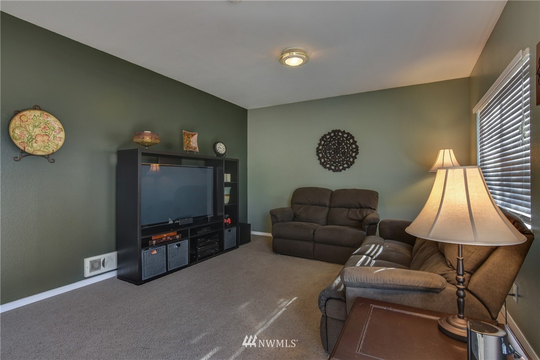 1228 232nd Place Southwest Bothell, WA 98021 - Photo 13 of 22