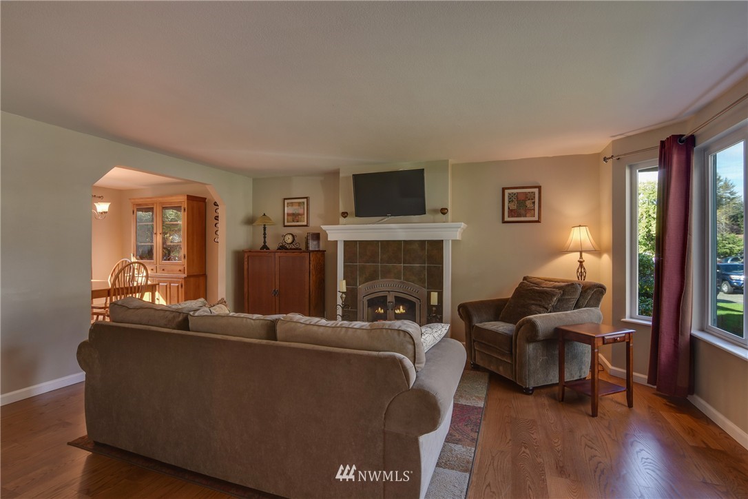 1228 232nd Place Southwest Bothell, WA 98021 - Photo 3 of 22