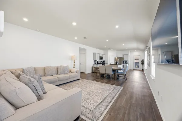 $2,300 | 5455 Desert Glen Dr Spring, Spring, TX 77373