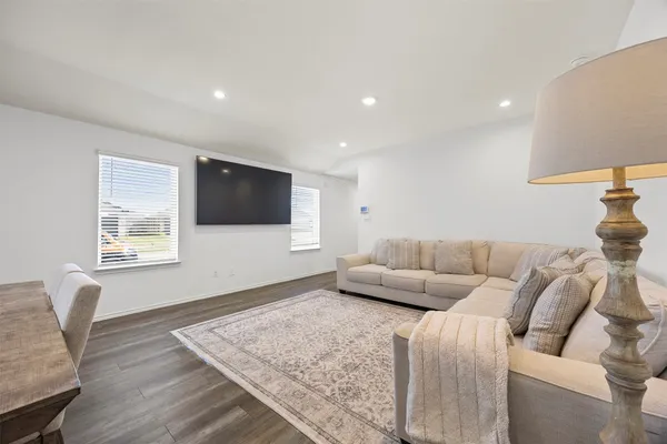 $2,300 | 5455 Desert Glen Dr Spring, Spring, TX 77373