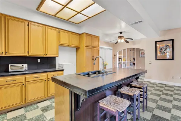$549,999 | 12529 Marchmont Court, Victorville, CA 92392