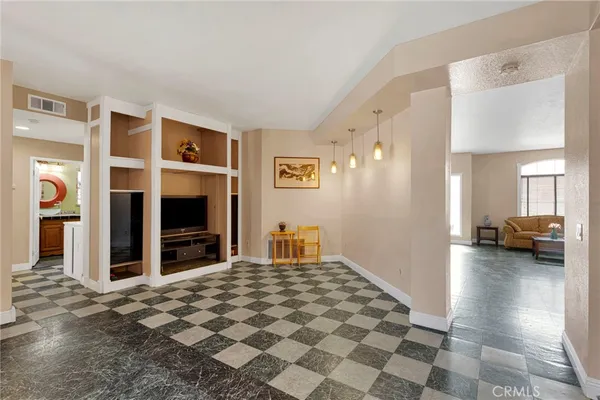 $549,999 | 12529 Marchmont Court, Victorville, CA 92392