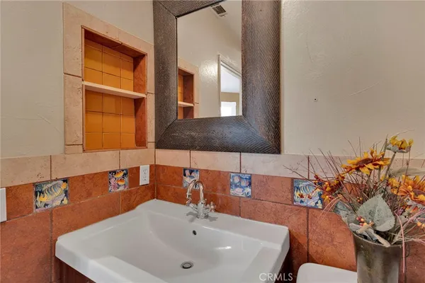 $549,999 | 12529 Marchmont Court, Victorville, CA 92392