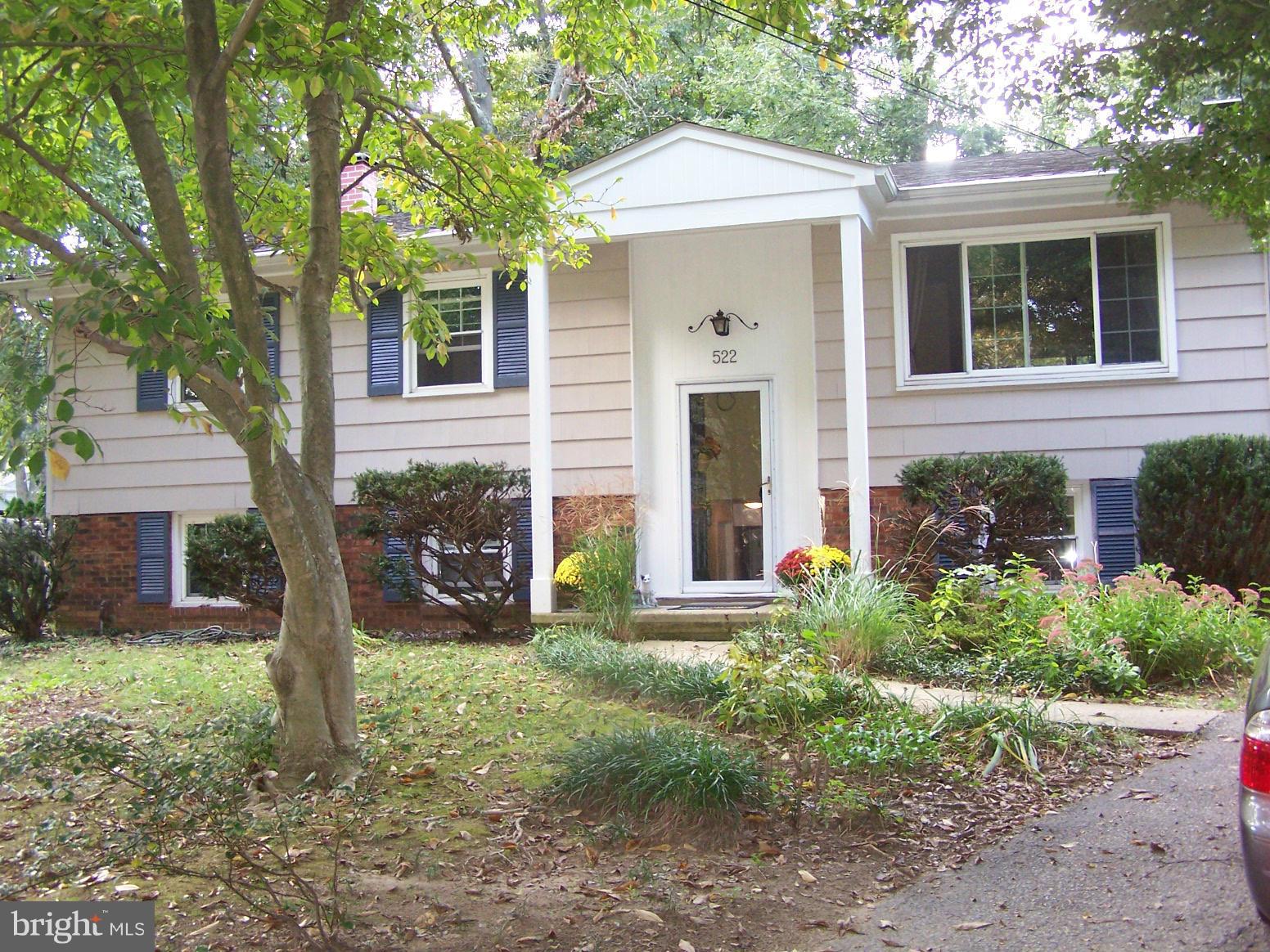522 Manor Road Severna Park, MD 21146 - Photo 2 of 26 Exterior (Front)