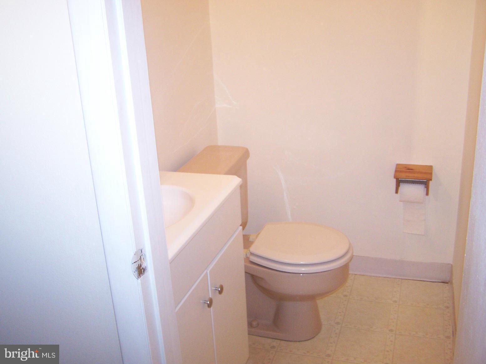 522 Manor Road Severna Park, MD 21146 - Photo 17 of 26 Bath