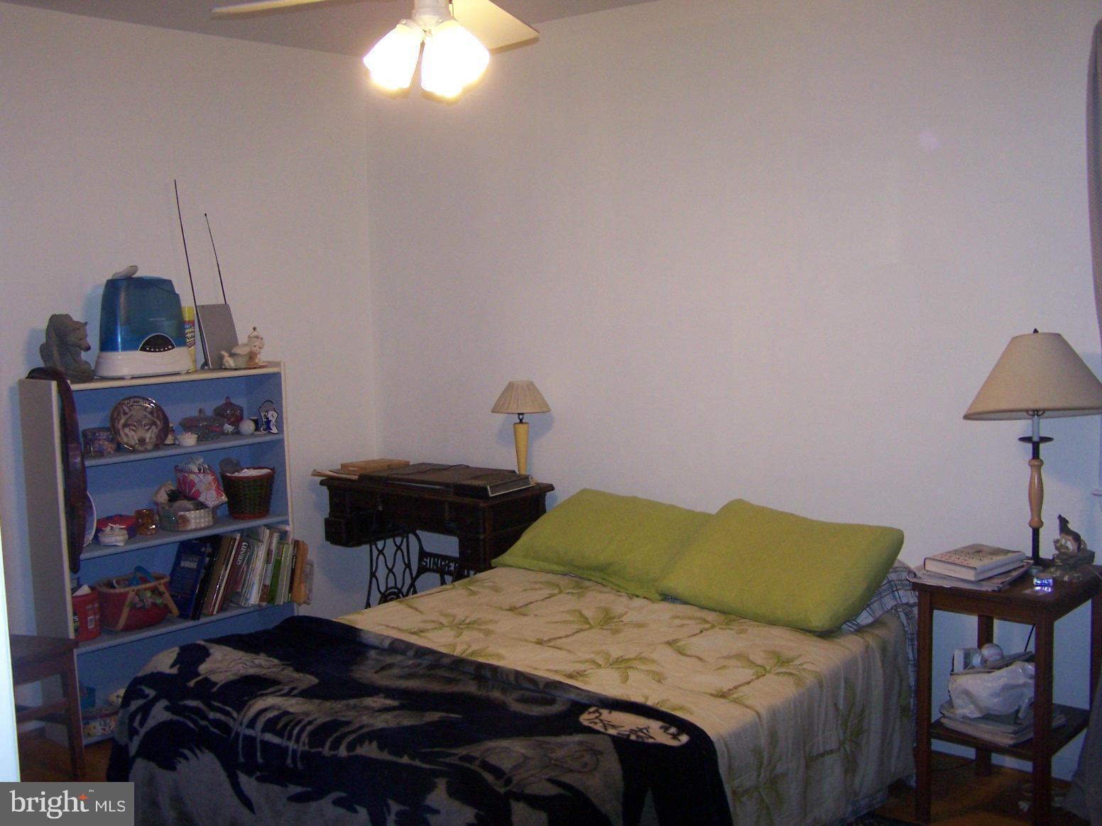 522 Manor Road Severna Park, MD 21146 - Photo 10 of 26 Bedroom