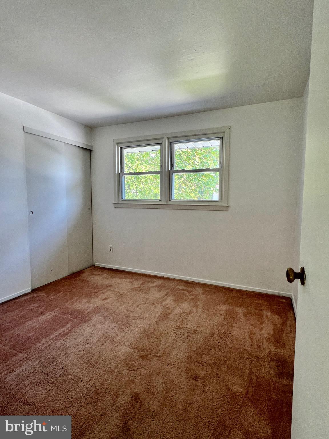 158 Brookside Boulevard Newark, DE 19713 - Photo 15 of 27 an empty room with windows