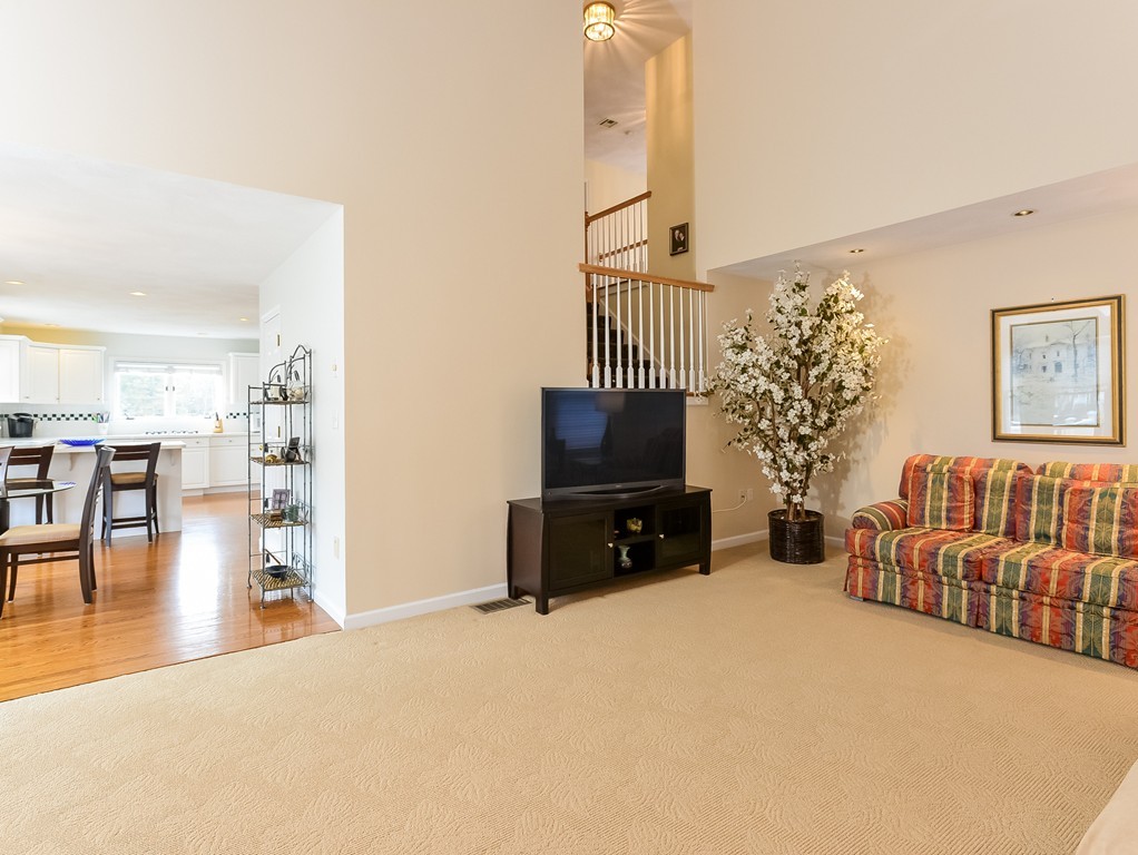 260 Salem End Road Framingham, MA 01702 - Photo 10 of 29 Gallery Image 10