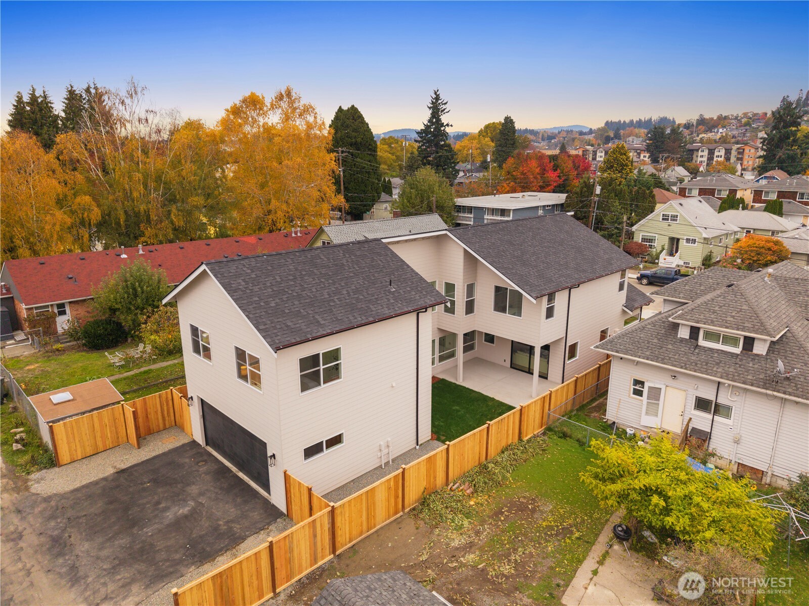 511 Morris Avenue South Renton, WA 98057 - Photo 4 of 40 a view of a house with a outdoor space