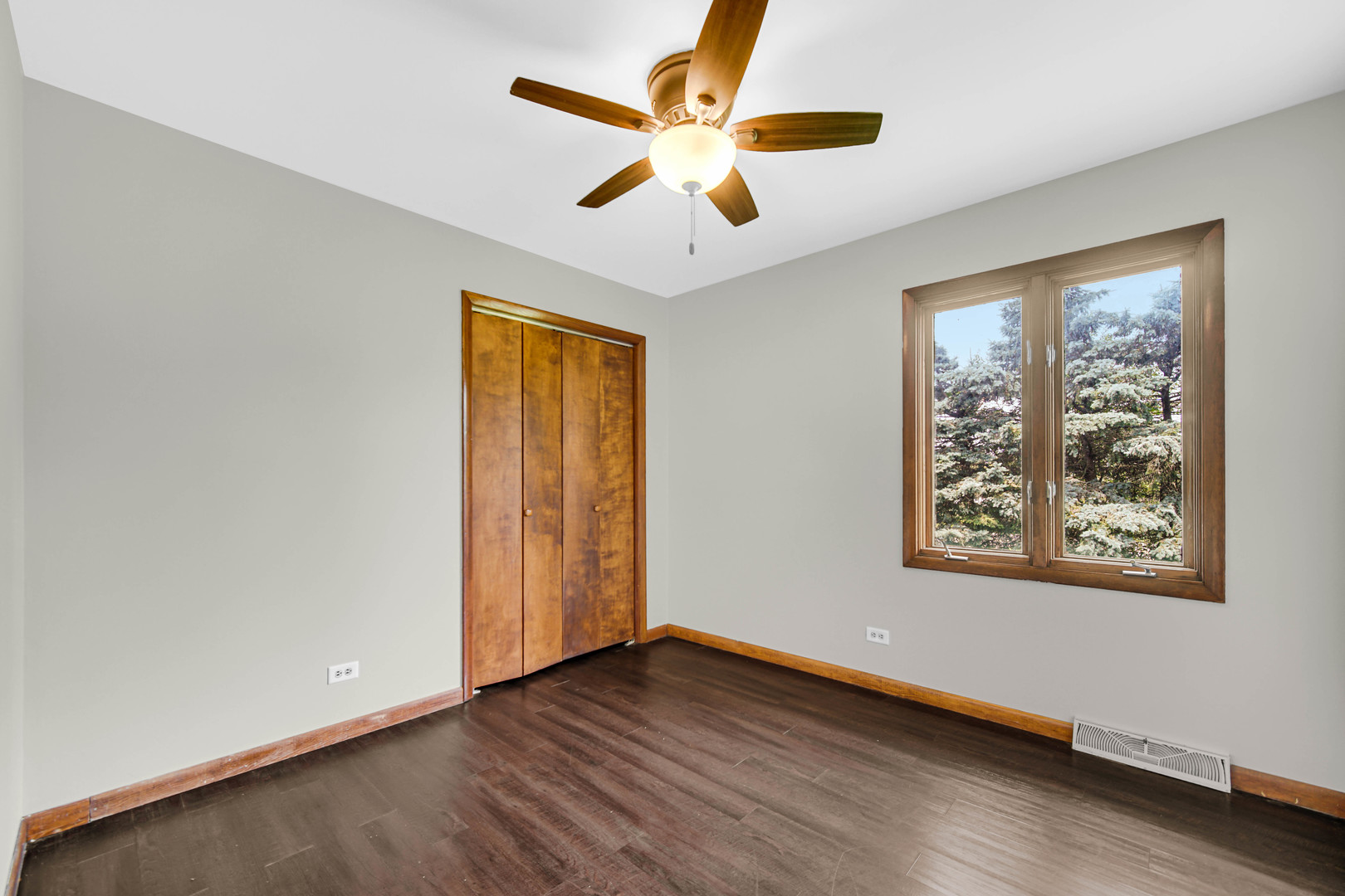 10S426 Ruth Drive Lemont, IL 60439 - Photo 17 of 25