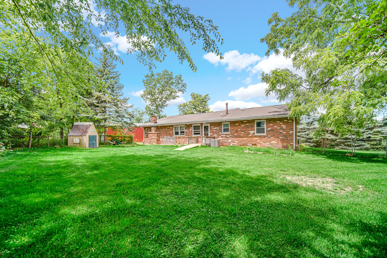10S426 Ruth Drive Lemont, IL 60439 - Photo 22 of 25