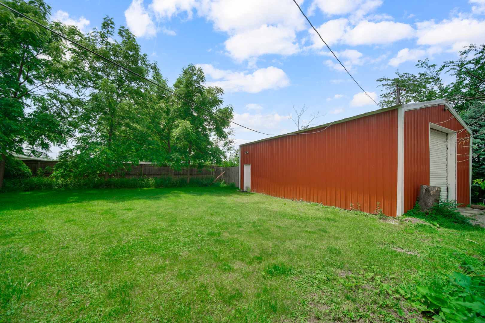 10S426 Ruth Drive Lemont, IL 60439 - Photo 3 of 25
