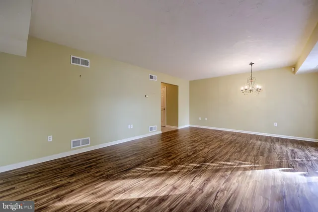 $220,000 | 3552 Mimi Court, York, PA 17402