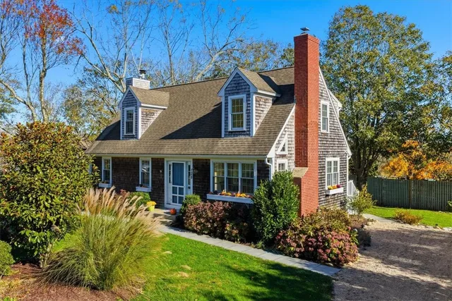$849,000 | 128 Maple Avenue, Little Compton, RI 02837