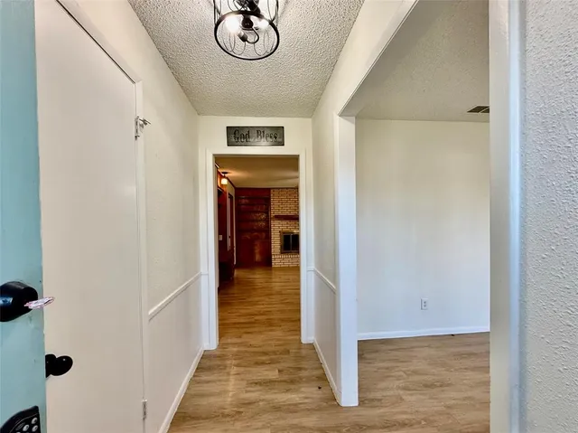 $2,500 | 2000 Southeast 10th Street, Mineral Wells, TX 76067