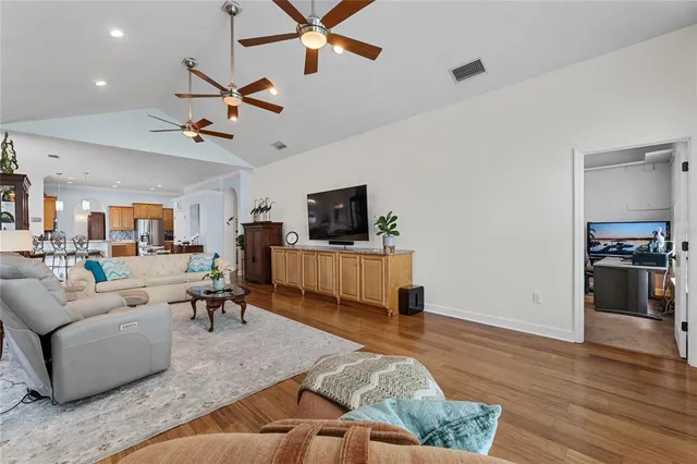 $799,977 | 220 Ruby Lake Lane, Winter Haven, FL 33884