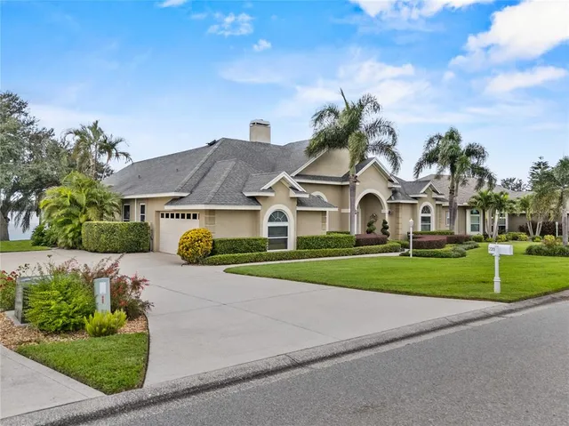 $799,977 | 220 Ruby Lake Lane, Winter Haven, FL 33884