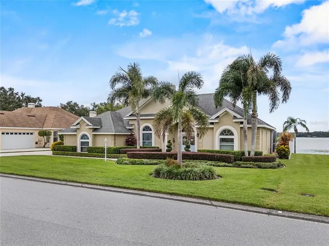 $799,977 | 220 Ruby Lake Lane, Winter Haven, FL 33884