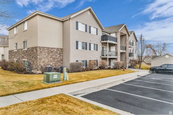 $309,900 | 1441w Westbury Way, Unit 2, Lehi, UT 84043