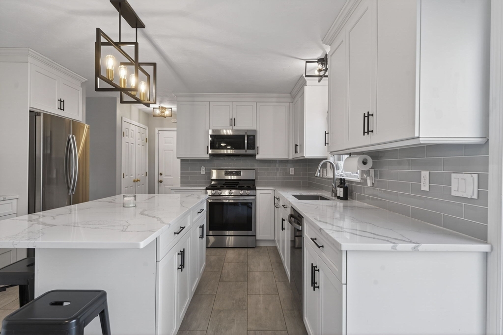 49 Lorraine Metcalf Road Franklin, MA 02038 - Photo 13 of 42