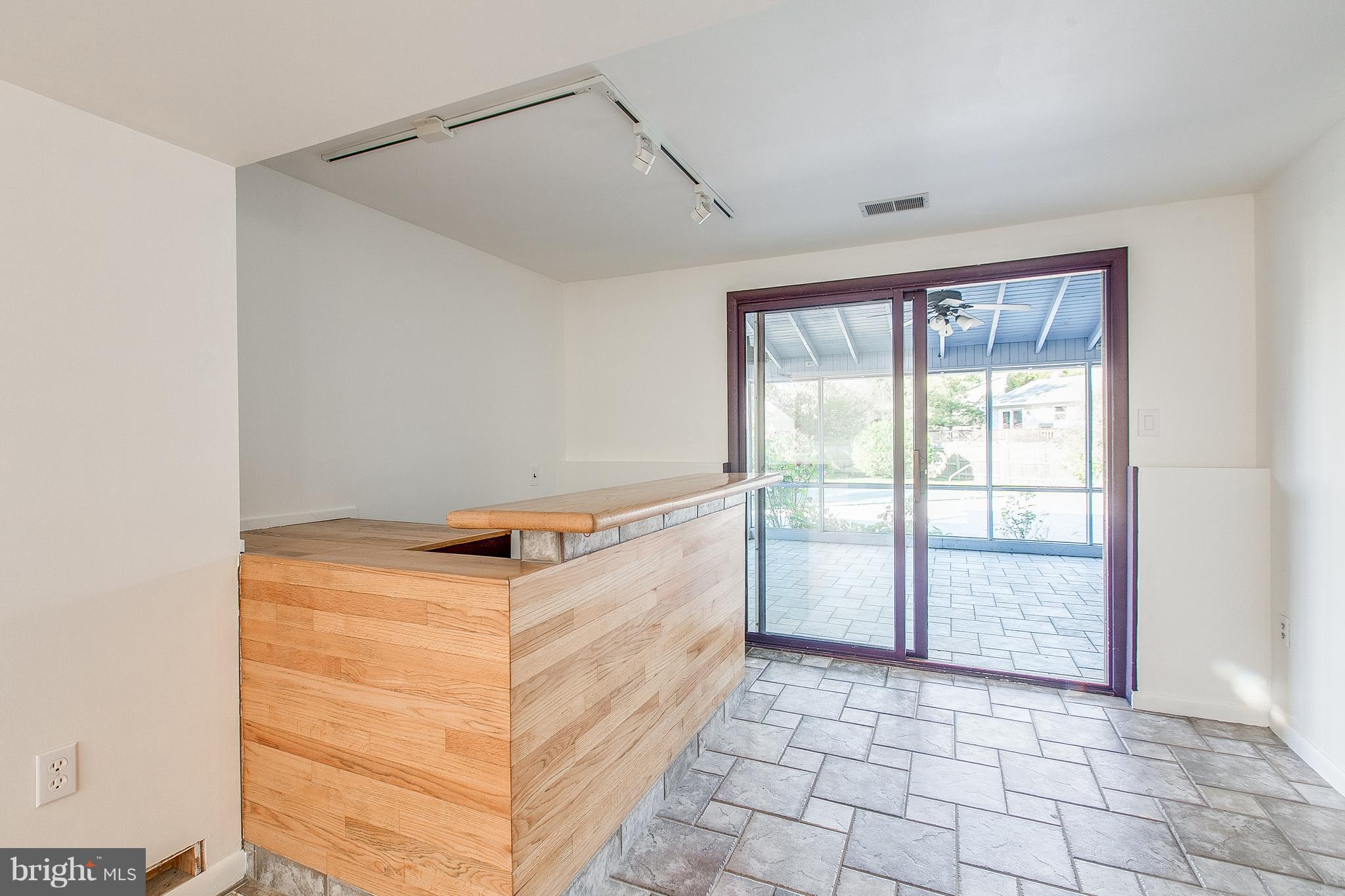 597 Old Stage Road Frederick, MD 21703 - Photo 23 of 42 WET-BAR