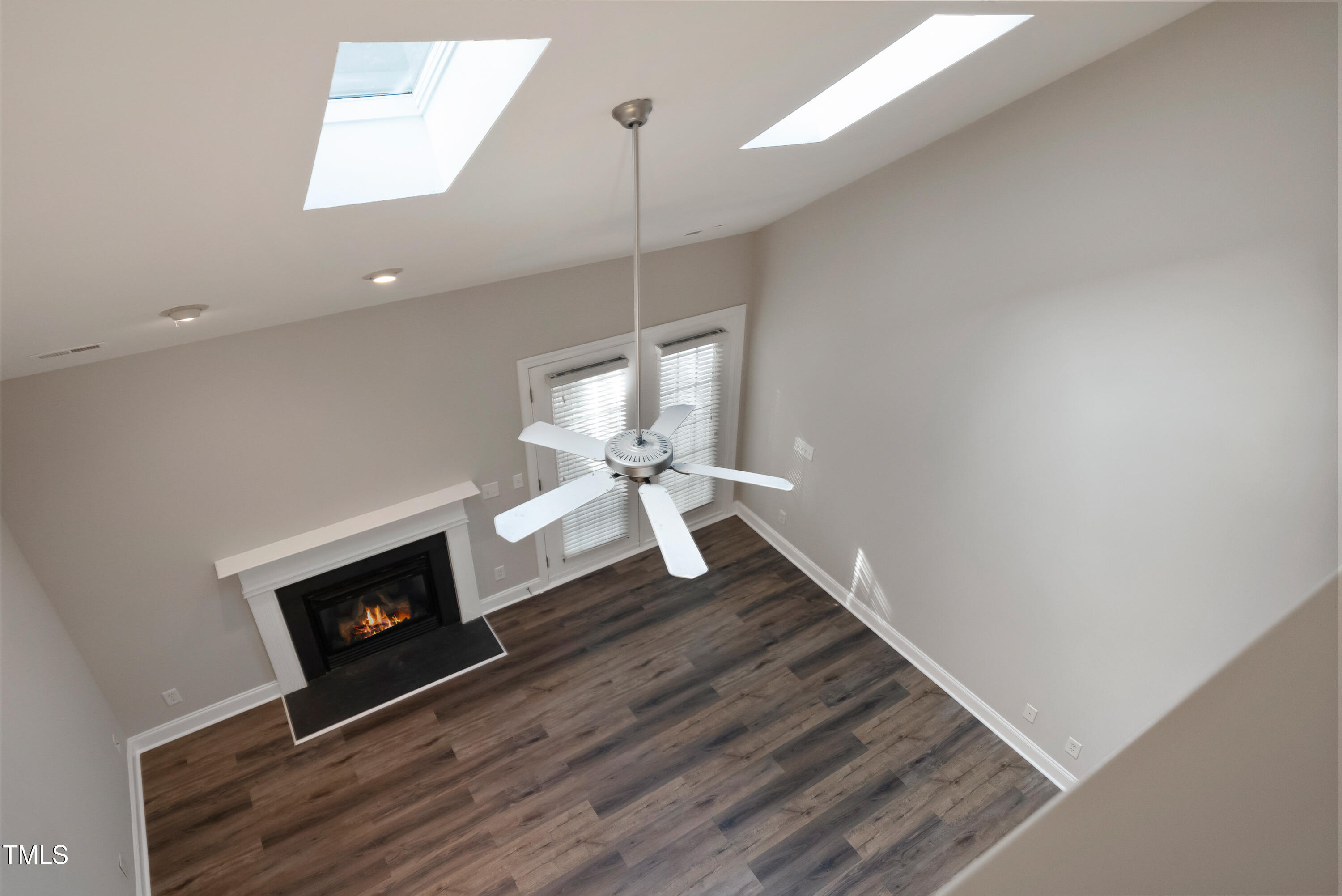 2822 Pickett Road, Unit 121 Durham, NC 27705 - Photo 12 of 18 2822_Picket_Rd,_Unit_121-11