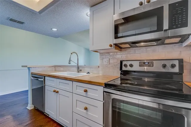 $2,995 | 508 Garland Circle, Indian Rocks Beach, FL 33785