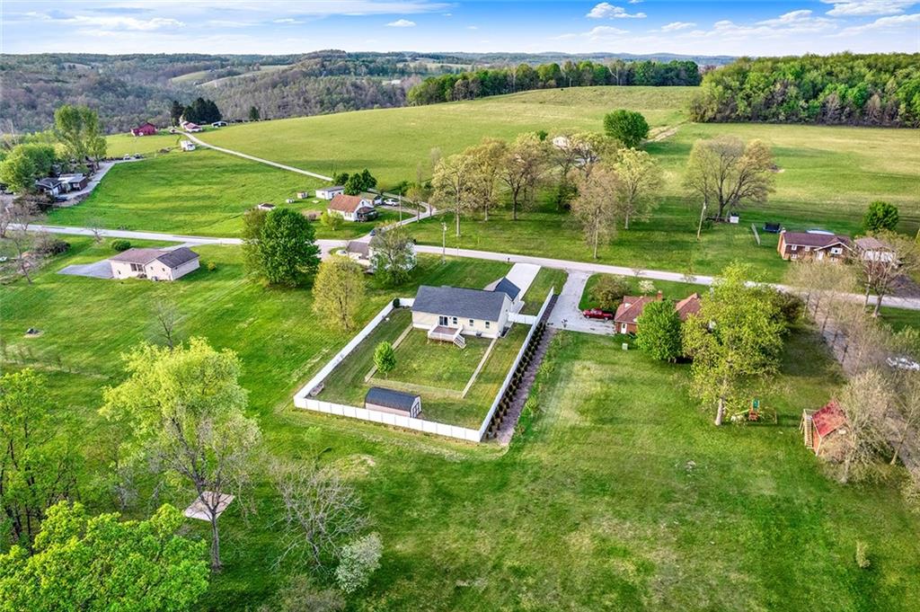 667 Old Frame Road Smithfield, PA 15478 - Photo 13 of 38