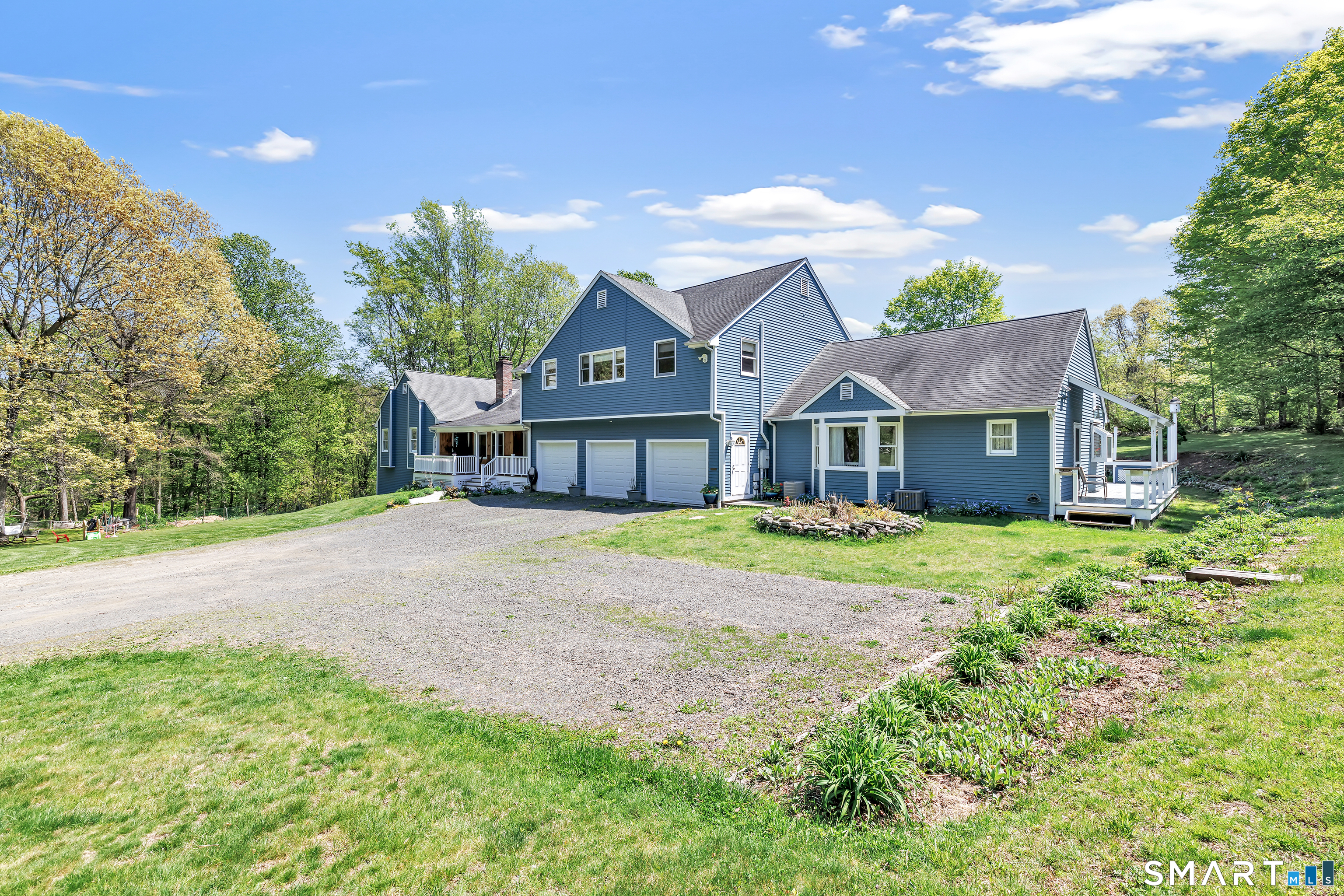 121 Picketts Ridge Road Redding, CT 06896 - Photo 2 of 40