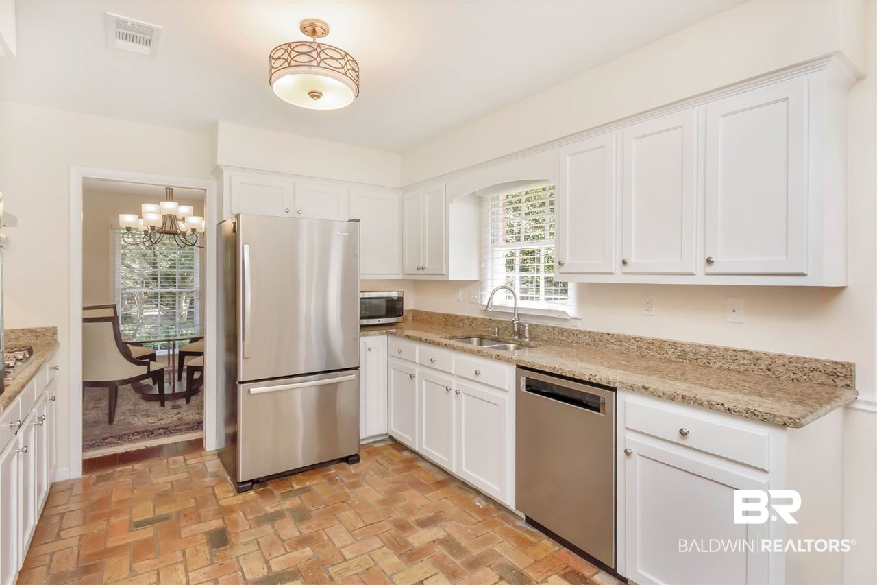 308 West Brandy Run Road Mobile, AL 36608 - Photo 10 of 47