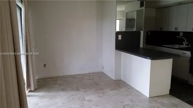 $1,450 | 5855 Washington Street, Unit 97, Hollywood, FL 33023