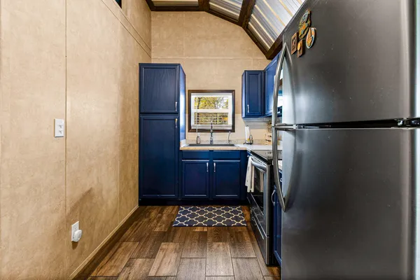 a view of walk in closet