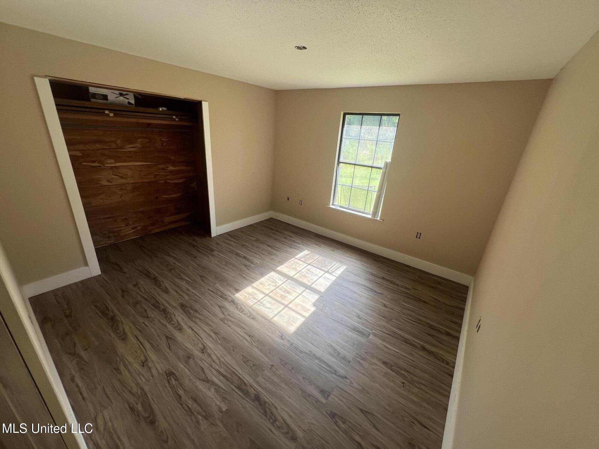 17116 Pierce Street Moss Point, MS 39562 - Photo 18 of 25 GUEST BEDROOM 2a